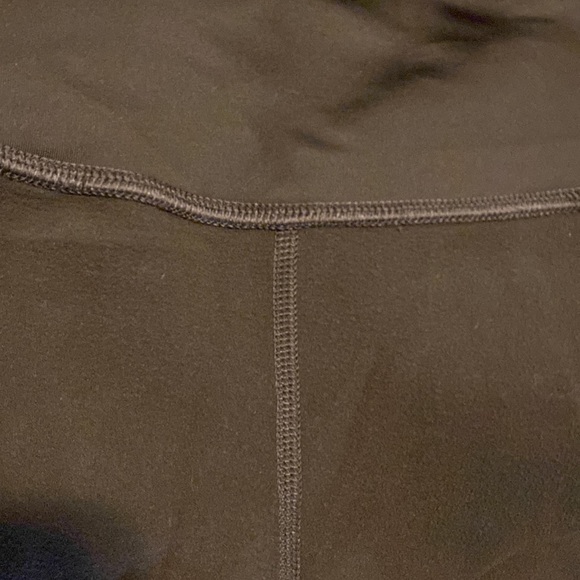 Lululemon Sz 6- Lined Tight - Picture 5 of 5